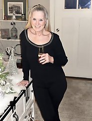 Old and young Pink Panties photo gallery 37