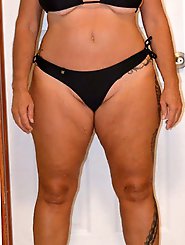 Juiciest mature gilf is spreading her lips on pix