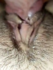 Mature whore wants to have sex with dildo