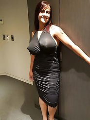 Businesswomen spreading their hips