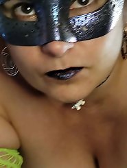 Mature housewife gives sloppy blowjob to stepson on Thursday