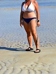 Real old babe is teasing her boyfriend